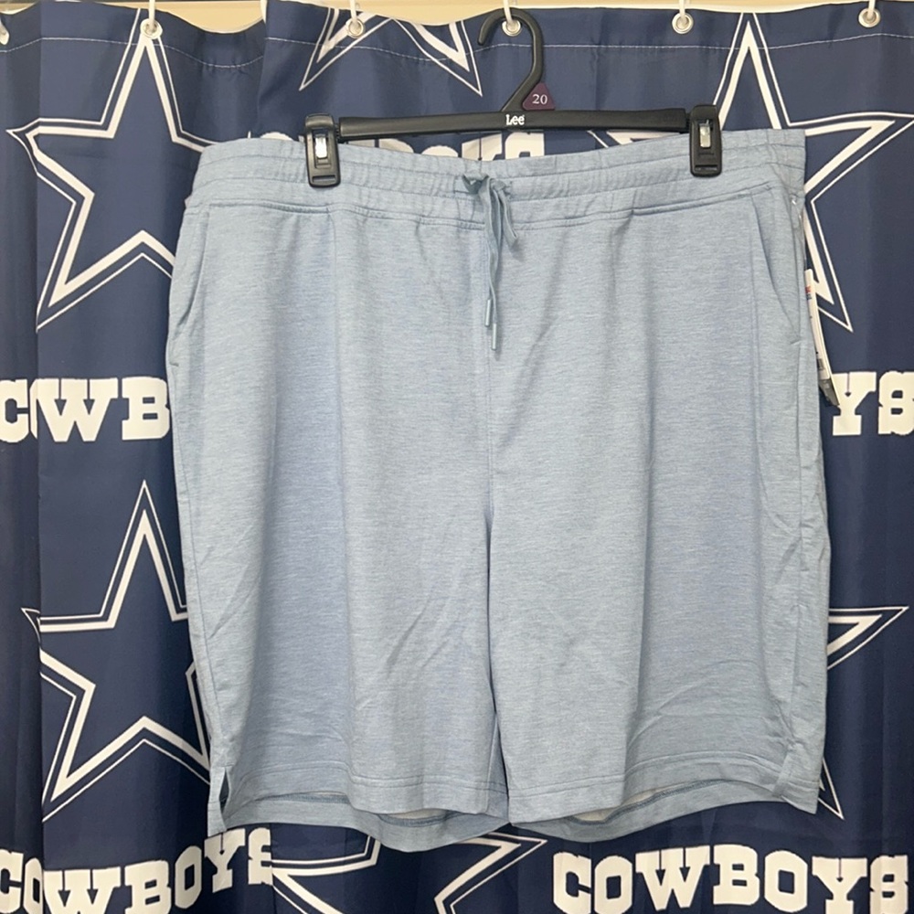 NWT 32 Degrees Cool blue Bermuda shorts